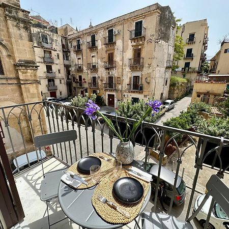 Casa Guilla_Alla Cattedrale Palermo Exterior foto